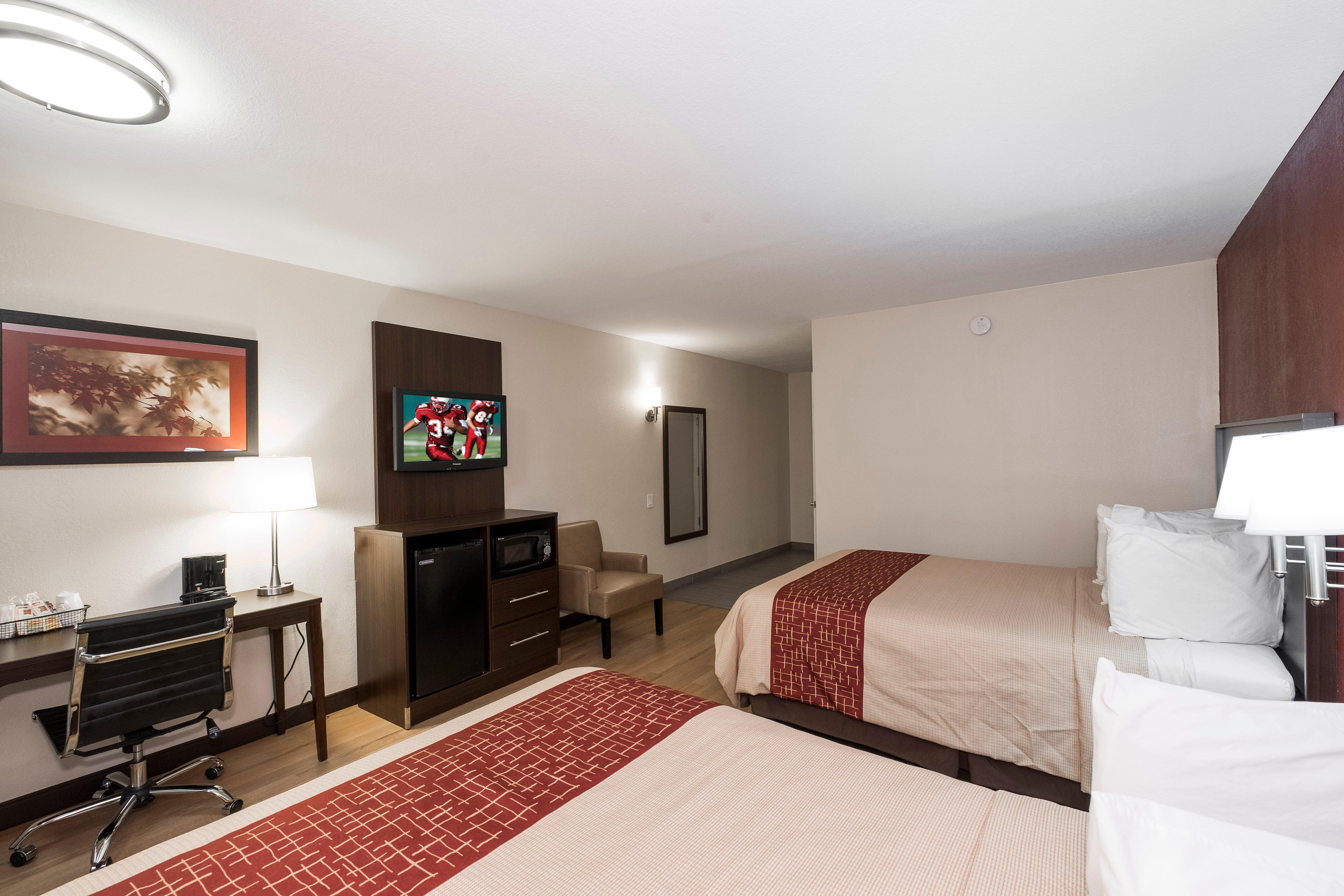 Hotel Red Roof Plus+ 3*
