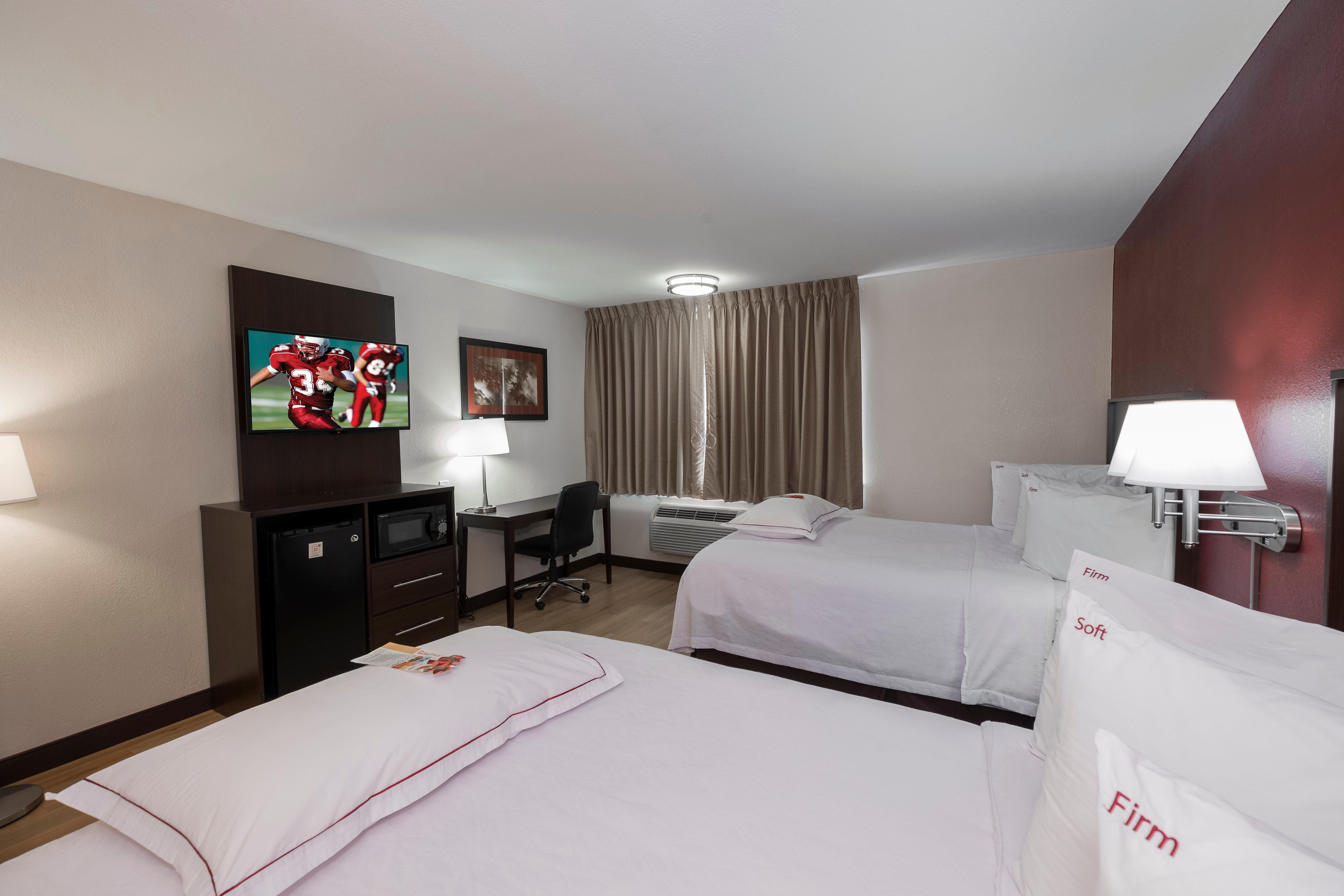 Red Roof Plus+ Hotel 3*